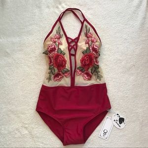 NWT✨floral rose embroidered one piece swimsuit
